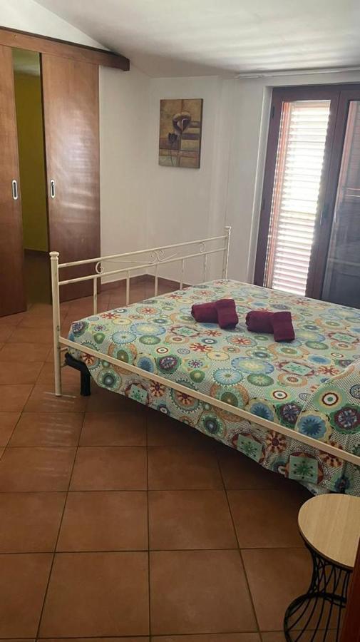 La Casa Del Pino Apartment Policoro Luaran gambar